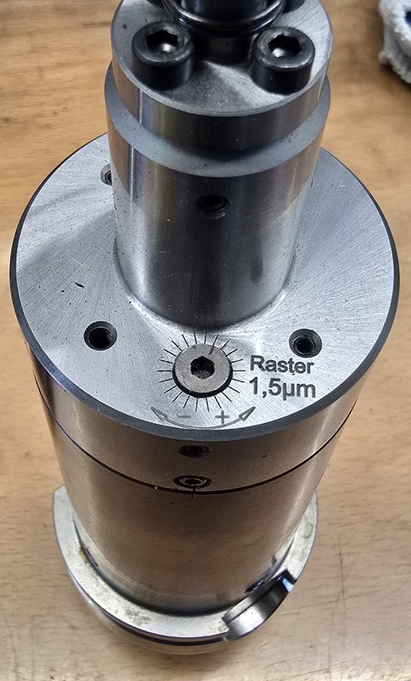 µ-matik® Verstelleinheit mit Skala und Kennzeichnung Raster 1,5 µm